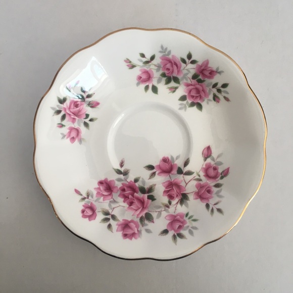 Royal Albert - Tea Cup Set - Picture 6 of 7